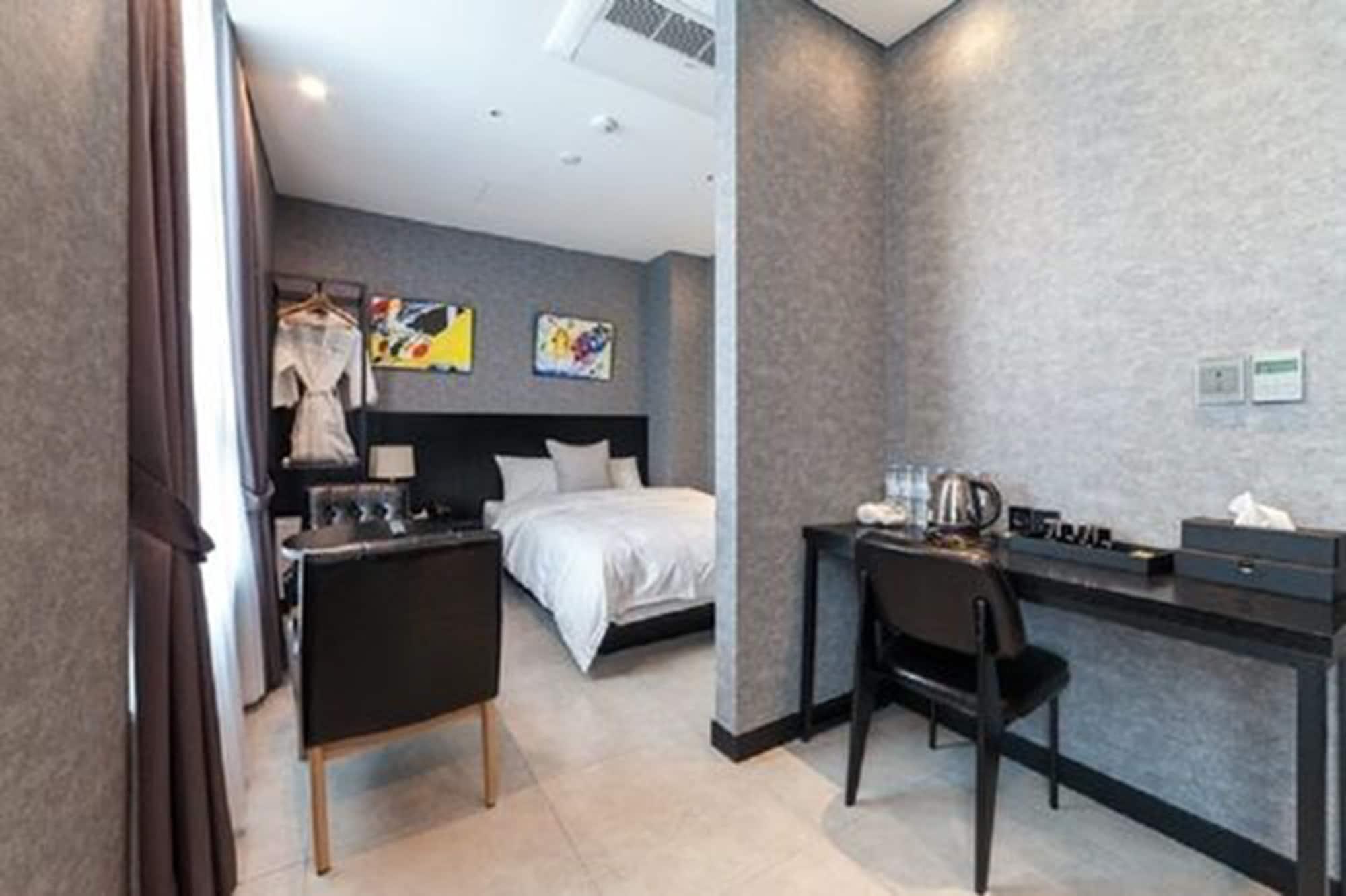 Senne 3* Seoul